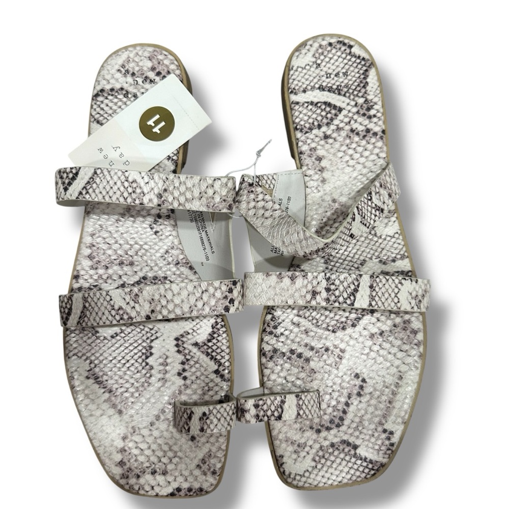 A new day Snakeskin Patterned Sandals size 11